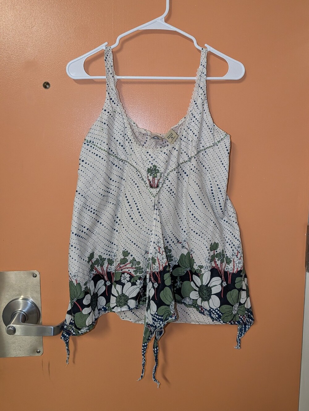 Womens Floral-Trim Embellished Tank Top